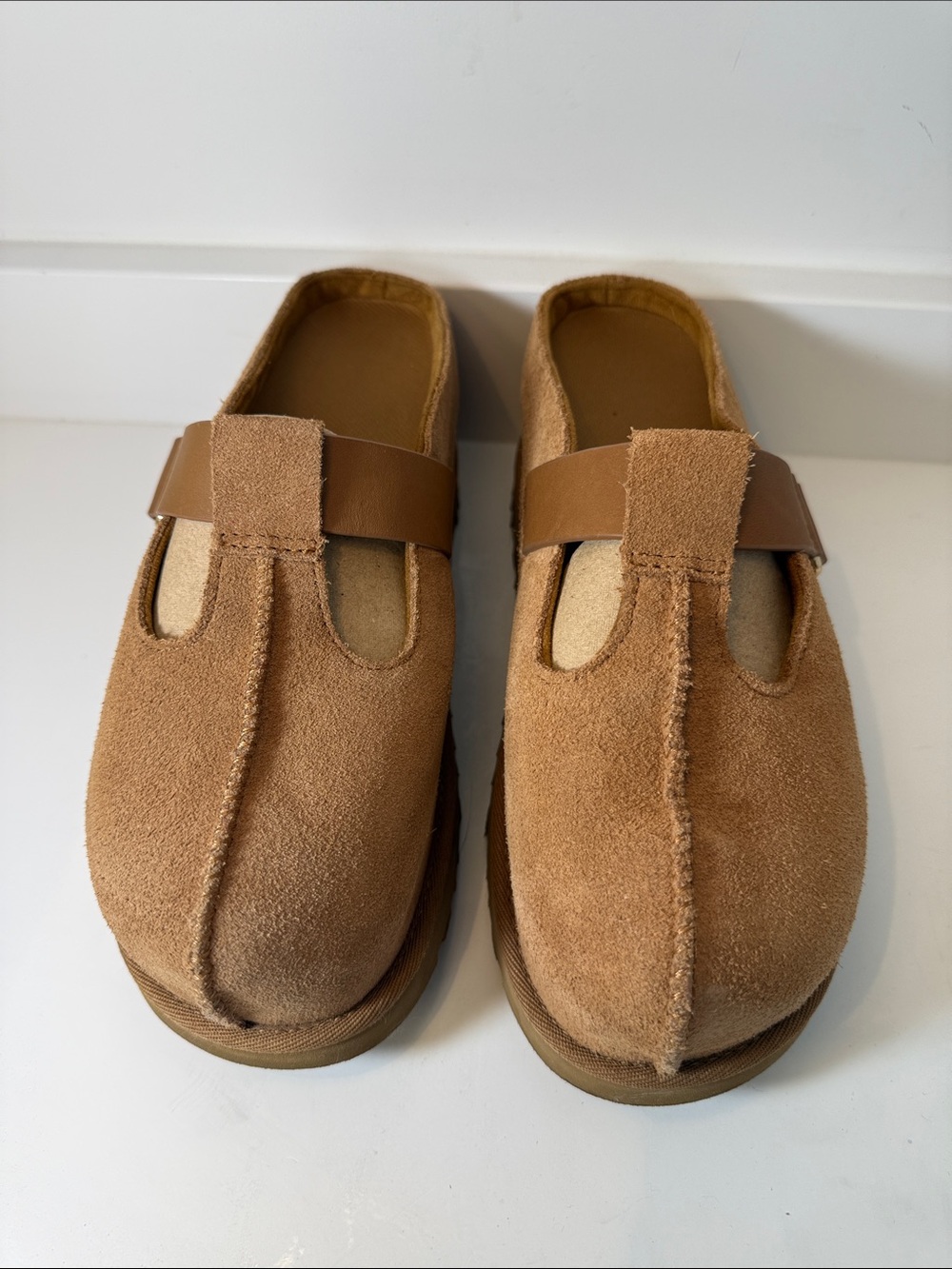 UGG Chestnut Suede Goldenstar Hi Platform Slip-On Clogs - Size 8